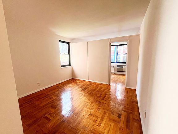 5th image of 250 E 39th St APT 9A