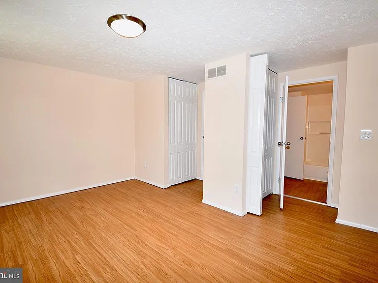 222 Canfield Ter — Photo 16