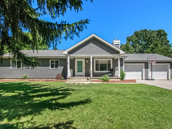 3219 S Sunset Dr, Bridgman, MI 49106