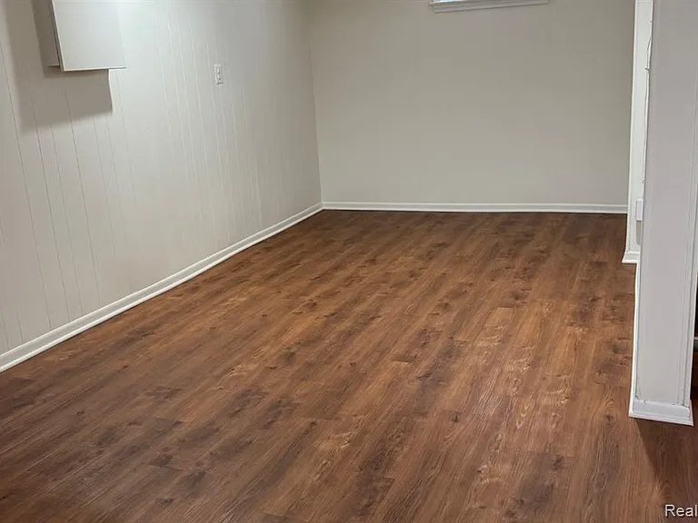 128 Girard Ave — Photo 24