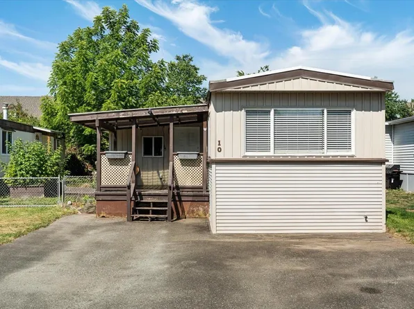 45640 Watson Rd #10, Chilliwack, BC V2R 3P8