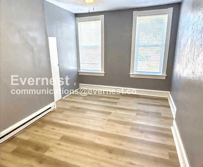 3722 Fairview Ave — Photo 5