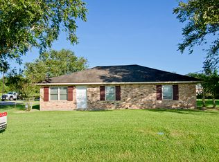 420 Eagle Dr, Raceland, LA 70394