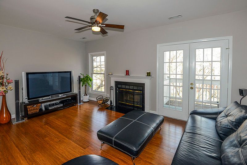 1st image of 2903C S Woodstock St #3