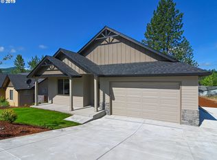 425 N Hyland Ln, Lowell, OR 97452