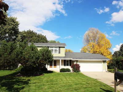 6978 Heathmeadow Ct, Greendale, WI, 53129