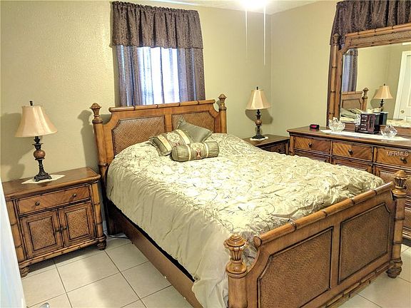 4th image of 1025 Persian St