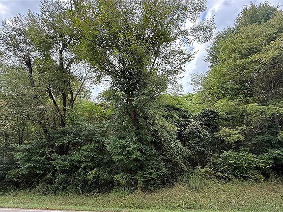4th image of Riverside Ave NW