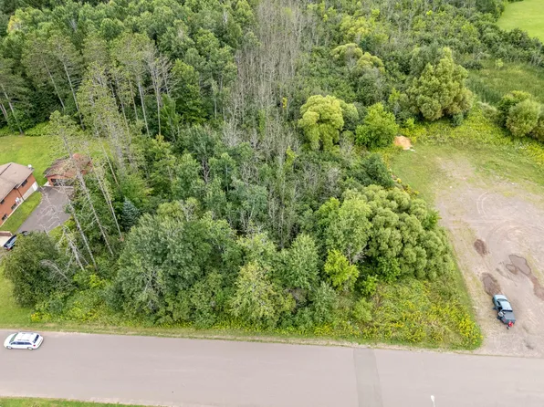 Oak St, Hurley, WI 54534