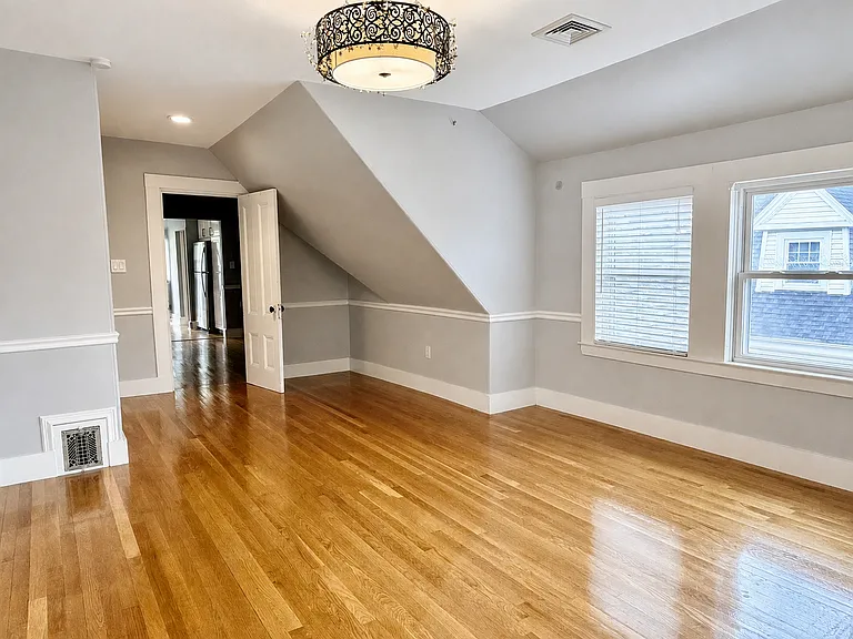 4A Sparhawk St — Photo 3