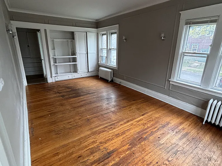 1558 Elmwood Ave #4 — Photo 5