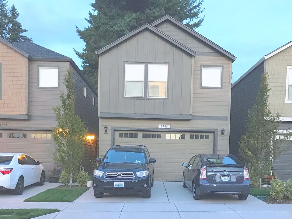 1st image of 2709 NE 131st Ave