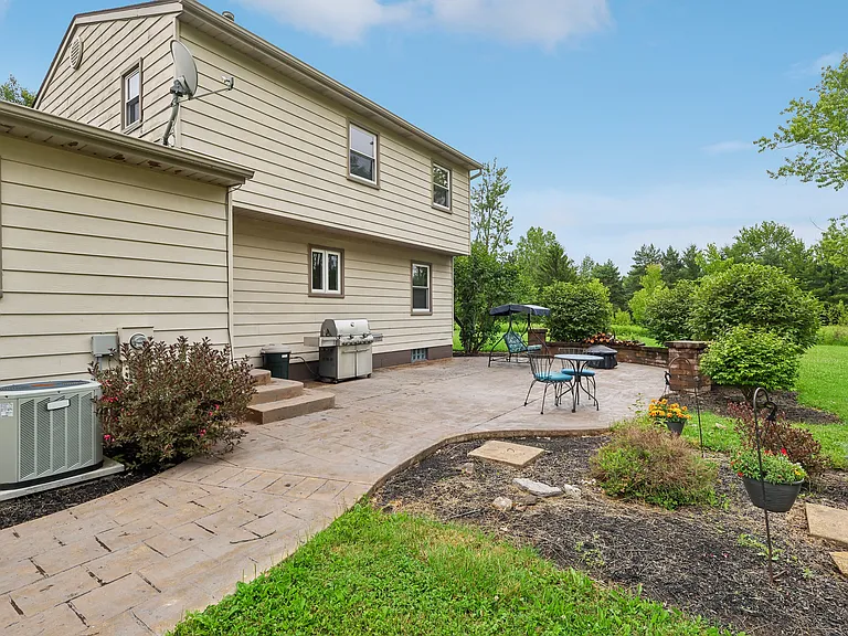 4702 Alger Rd — Photo 36