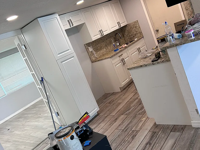 7715 Topay Ln — Photo 2