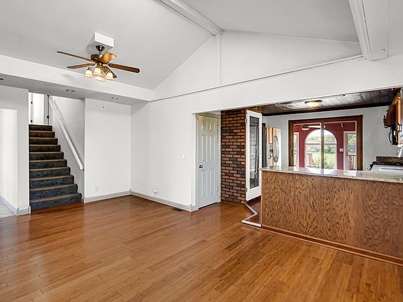 5th image of 10730 Forestdale St