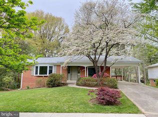14221 Briarwood Ter, Rockville, MD 20853