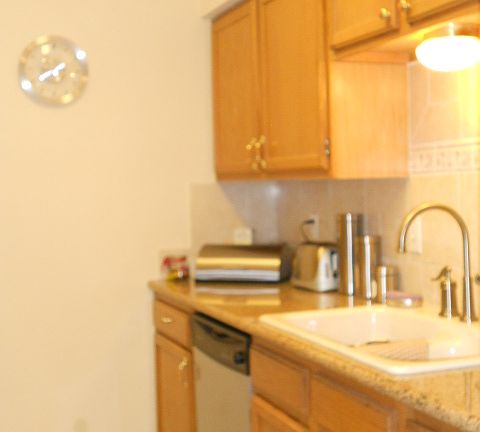 Kitchen with easy to maintain flooring