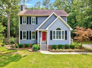 223 Autumn Woods Ln, Willow Spring, NC 27592