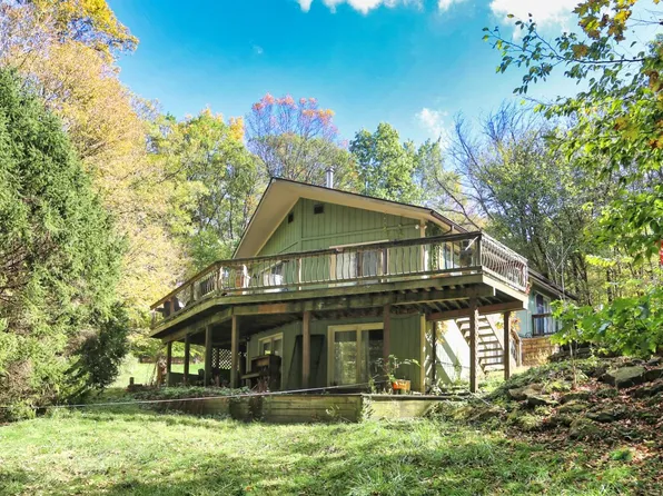 3425 Apple Valley Dr, Howard, OH 43028