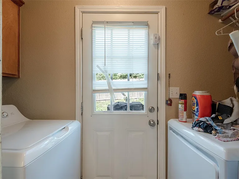 104 Yegua Cir — Photo 11