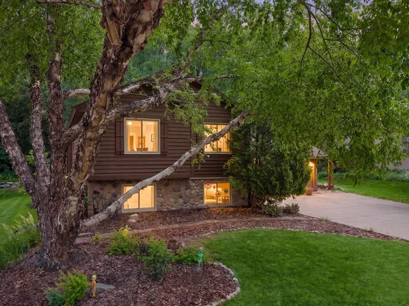 13225 Court Pl, Burnsville, MN 55337
