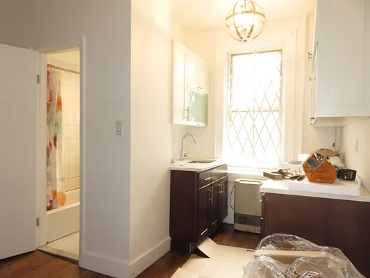 Rented by Rennit Inc. | media 72