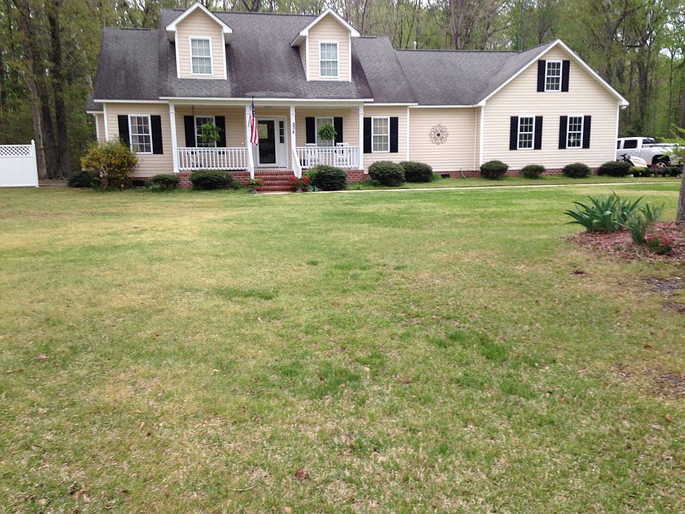 2nd image of 306 Circle Dr