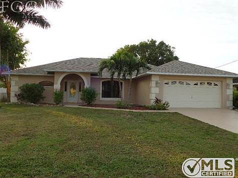3rd image of 4630 SW 23rd Ave