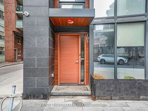 4th image of 85 Wood St #Townhouse 5