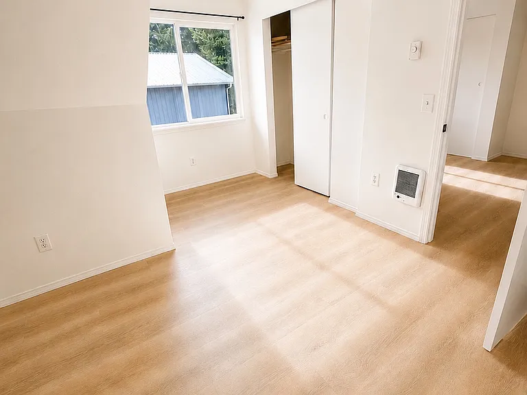 8403 191st St E #B — Photo 13