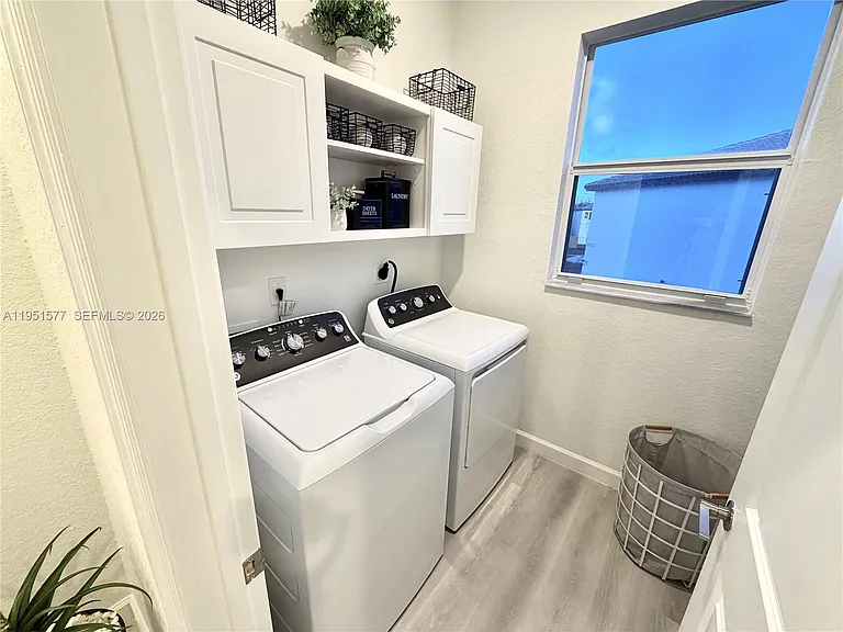 2661 SE 24th Ct — Photo 22