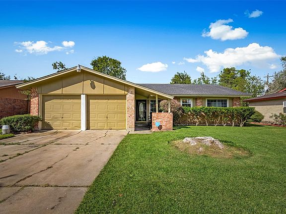 3rd image of 3938 Rosebud Dr
