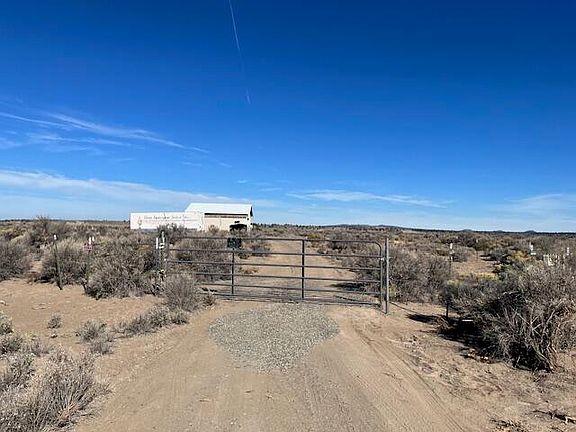 4th image of 86645 Stagecoach Ln