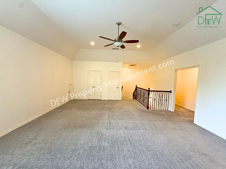 1205 Golden Gate Dr — Photo 27
