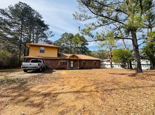 1073 Martin Luther King Dr, Summit, MS 39666