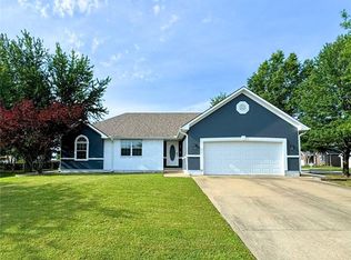 1402 Hamilton St, Warrensburg, MO 64093