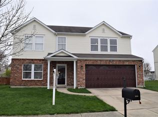 1416 Royal Forest Dr, Mascoutah, IL
