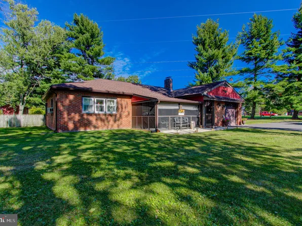 1223 Lower State Rd, North Wales, PA 19454