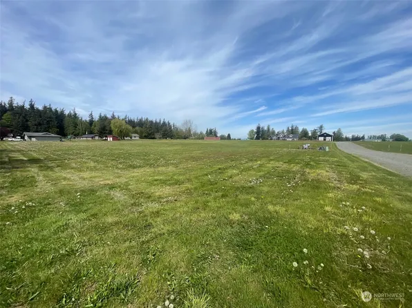 766 E Pole Road, Lynden, WA 98264
