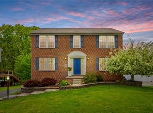 6035 Independence Dr, Clairton, PA