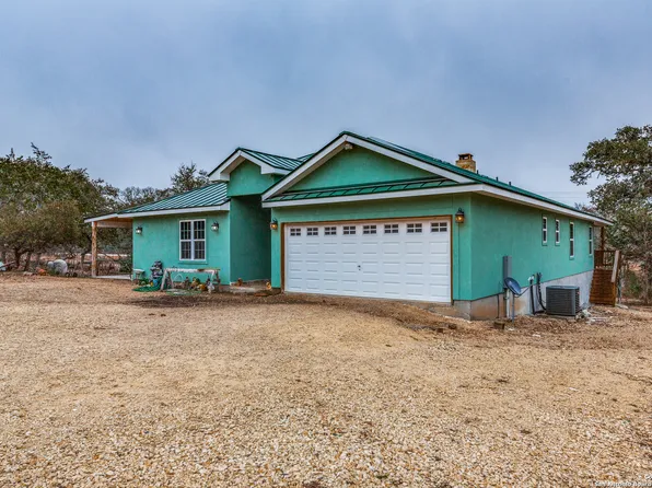 285 CR 2471, Hondo, TX 78861