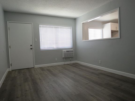 5th image of 10813 Elliott Ave #1-3-4