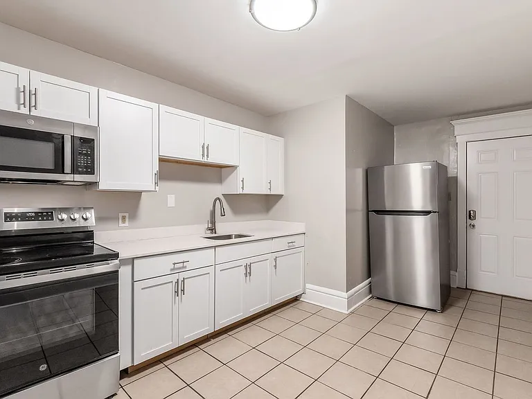 25 E Blake Ave — Photo 9