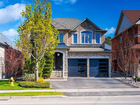 3rd image of 464 Davos Rd