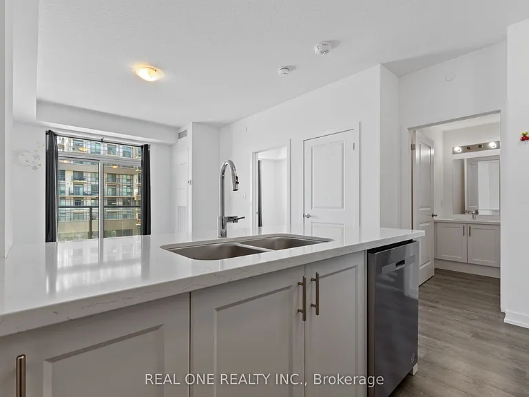 470 Dundas St E #614 — Photo 12