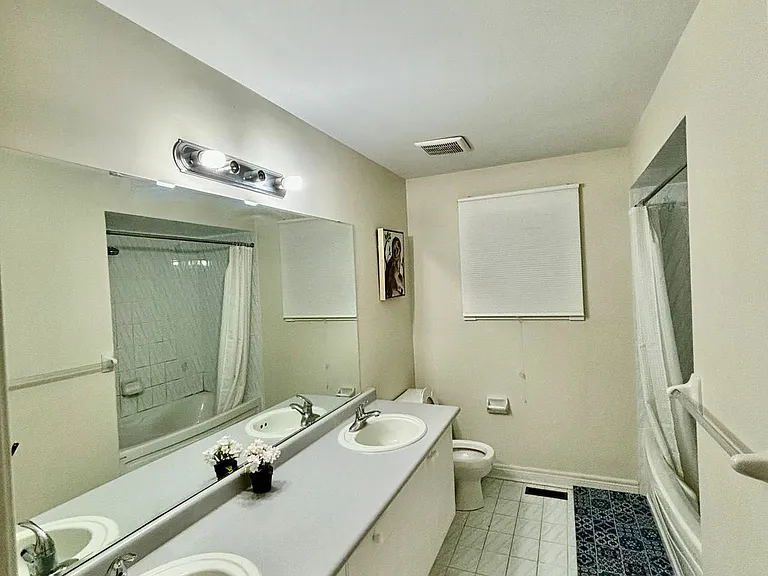 79 Boxwood Cres — Photo 15