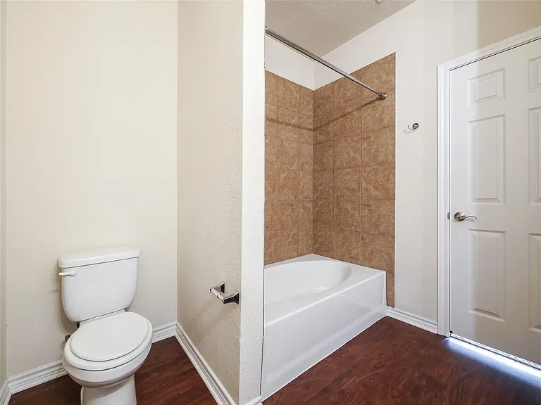 5409 Dolores Pl — Photo 16