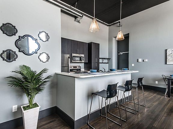 2nd image of 3942 Flad Ave #4