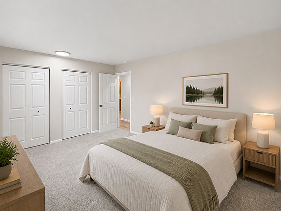 5th image of 703 S Rogers St #39