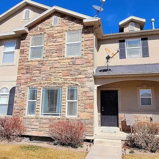 5209 W Dove Creek Ln